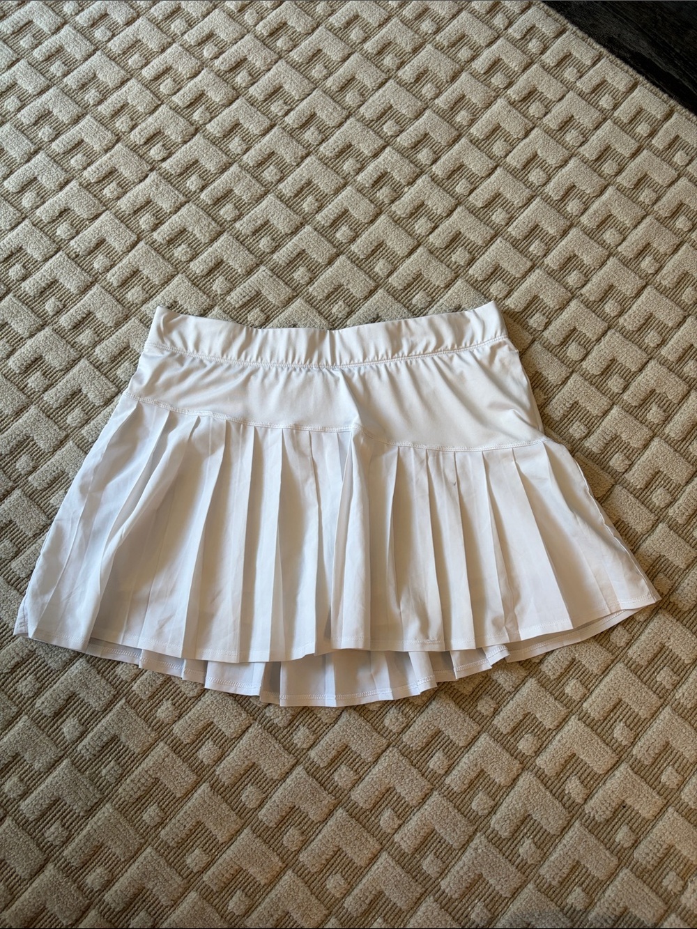 Kyodan Women’s White Pleated Skater Skirt - Classic Tennis-Inspired Style Size M